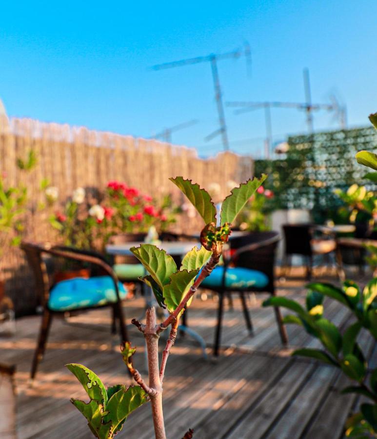 Renovated Apartment With Roof Garden Access, 15 M Walk To Acropolis Atény Exteriér fotografie