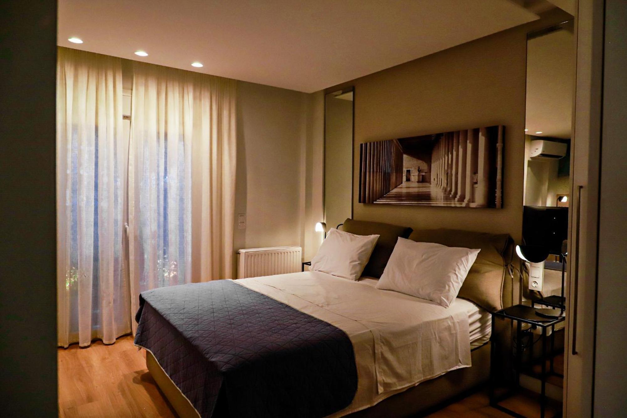 Renovated Apartment With Roof Garden Access, 15 M Walk To Acropolis Atény Exteriér fotografie