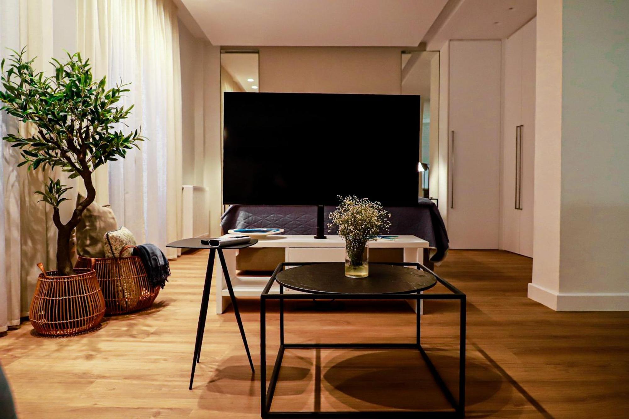 Renovated Apartment With Roof Garden Access, 15 M Walk To Acropolis Atény Exteriér fotografie