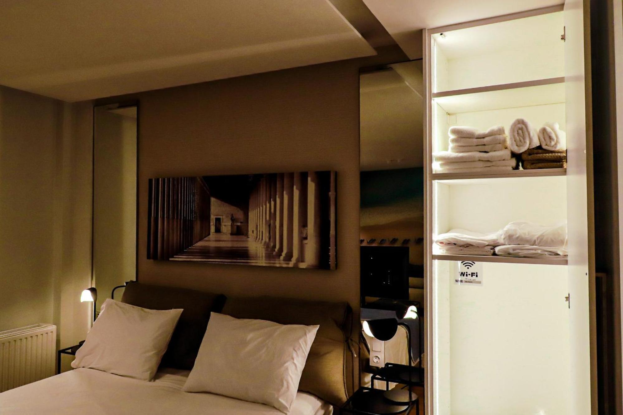 Renovated Apartment With Roof Garden Access, 15 M Walk To Acropolis Atény Exteriér fotografie